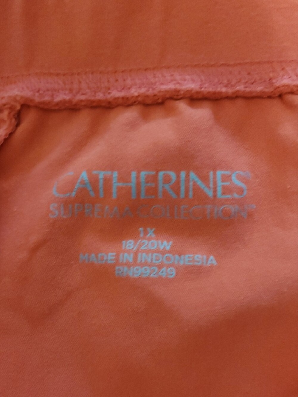 Catherines Coral LEGGING CAPRIS - Picture 3 of 3